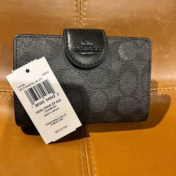 Coach Black Wallet - Picture 3 of 8